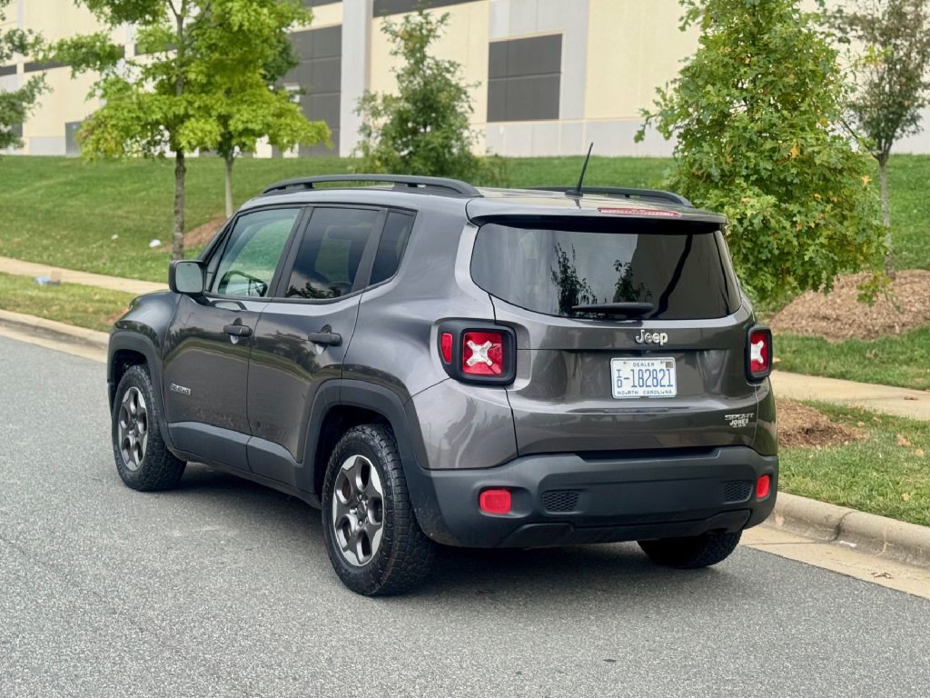 2016 Jeep Renegade Image 13