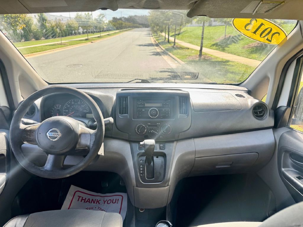 2013 Nissan NV200 Image 5