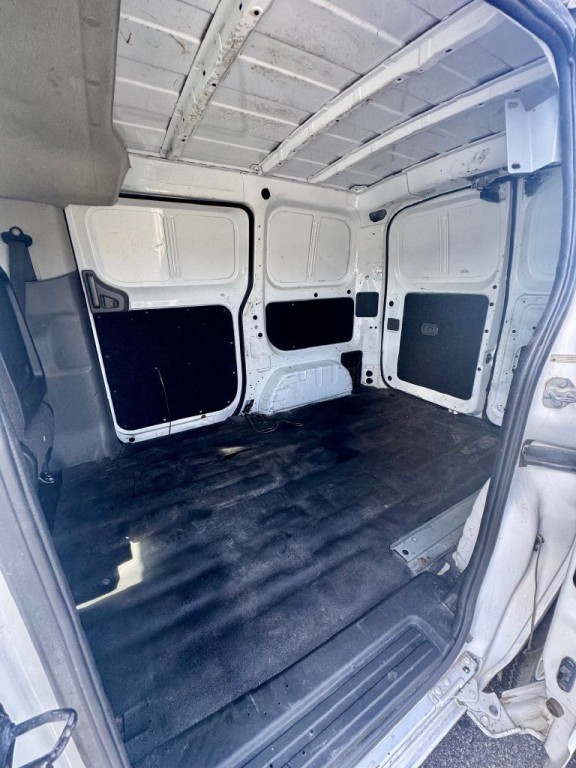 2013 Nissan NV200 Image 7
