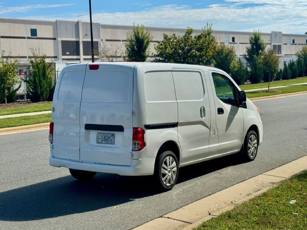 2013 Nissan NV200 Image 10