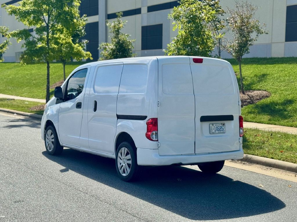 2013 Nissan NV200 Image 11