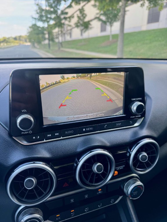 2021 Nissan Sentra Image 7