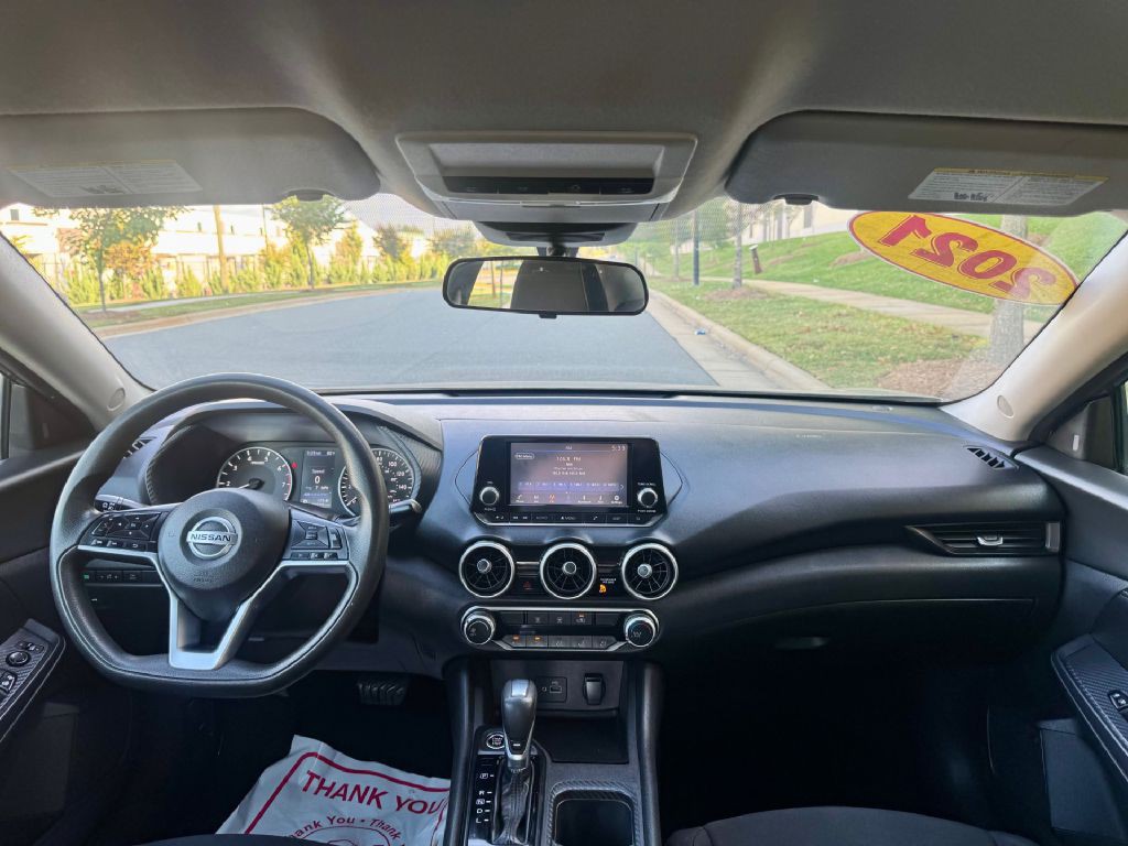 2021 Nissan Sentra Image 8