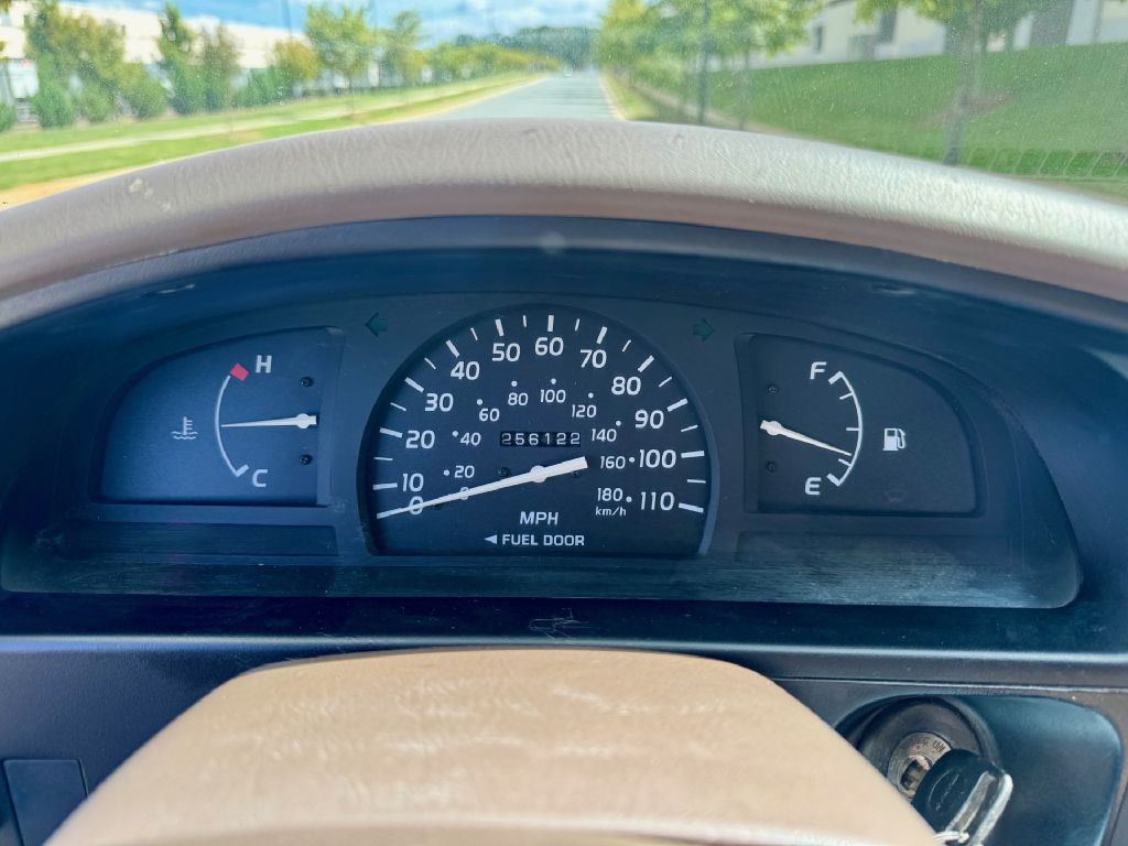 2004 Toyota Tacoma Image 4