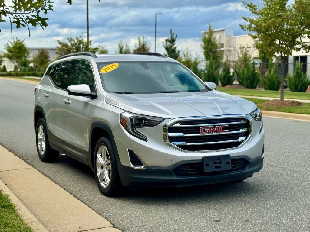 2019 GMC Terrain Image 2