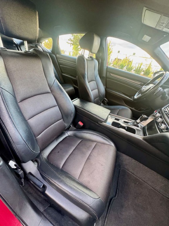 2020 Honda Accord Image 8
