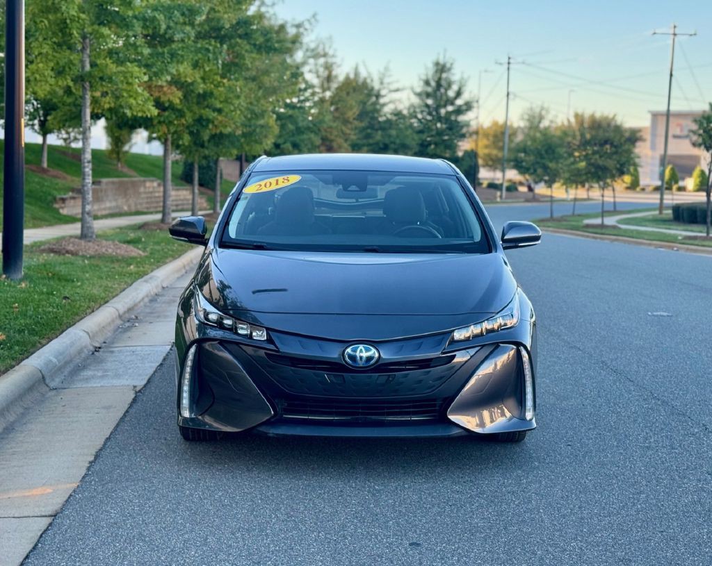 2018 Toyota Prius Image 2