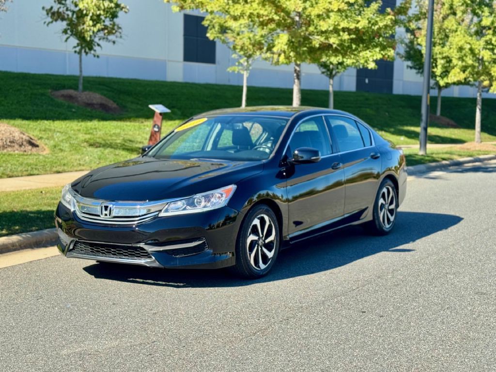 2016 Honda Accord Image 2