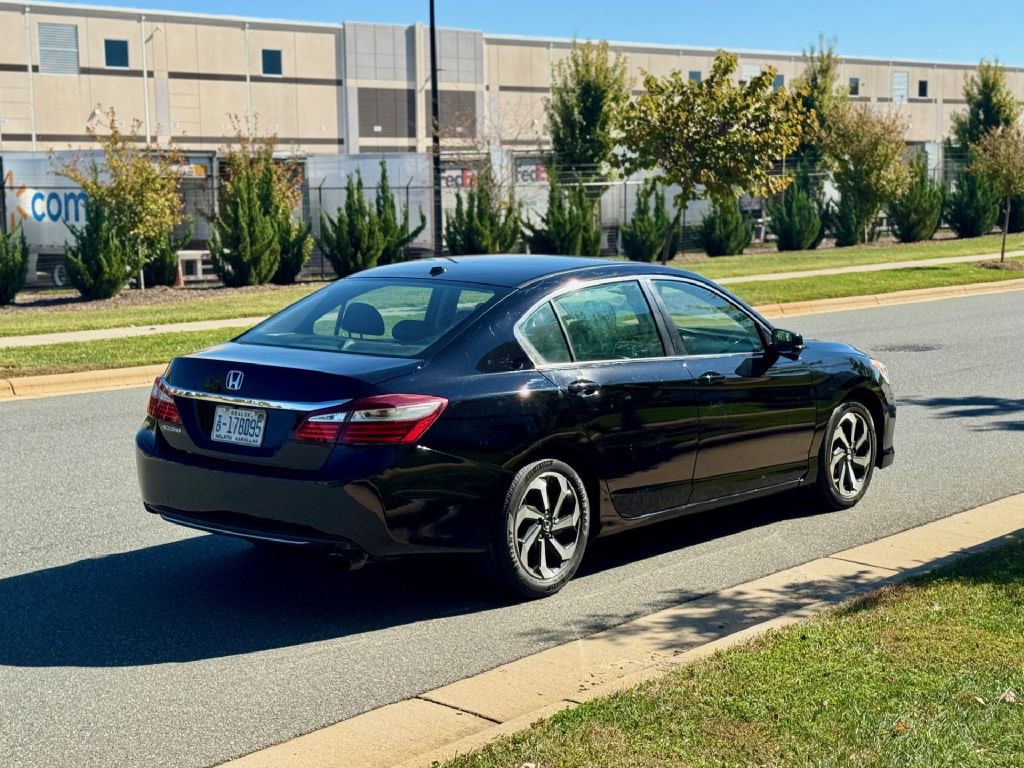2016 Honda Accord Image 11
