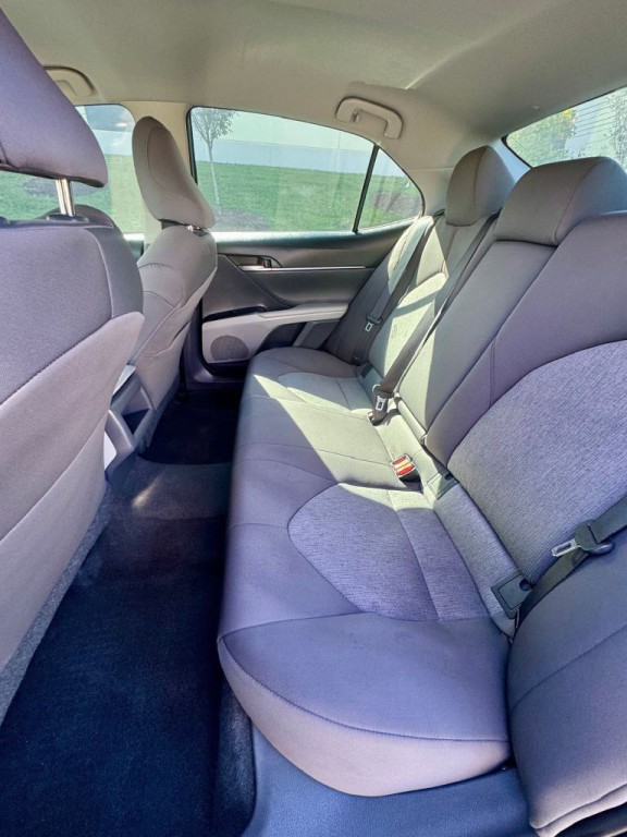 2018 Toyota Camry Image 6