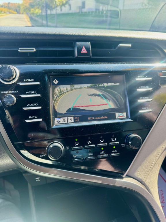 2018 Toyota Camry Image 9