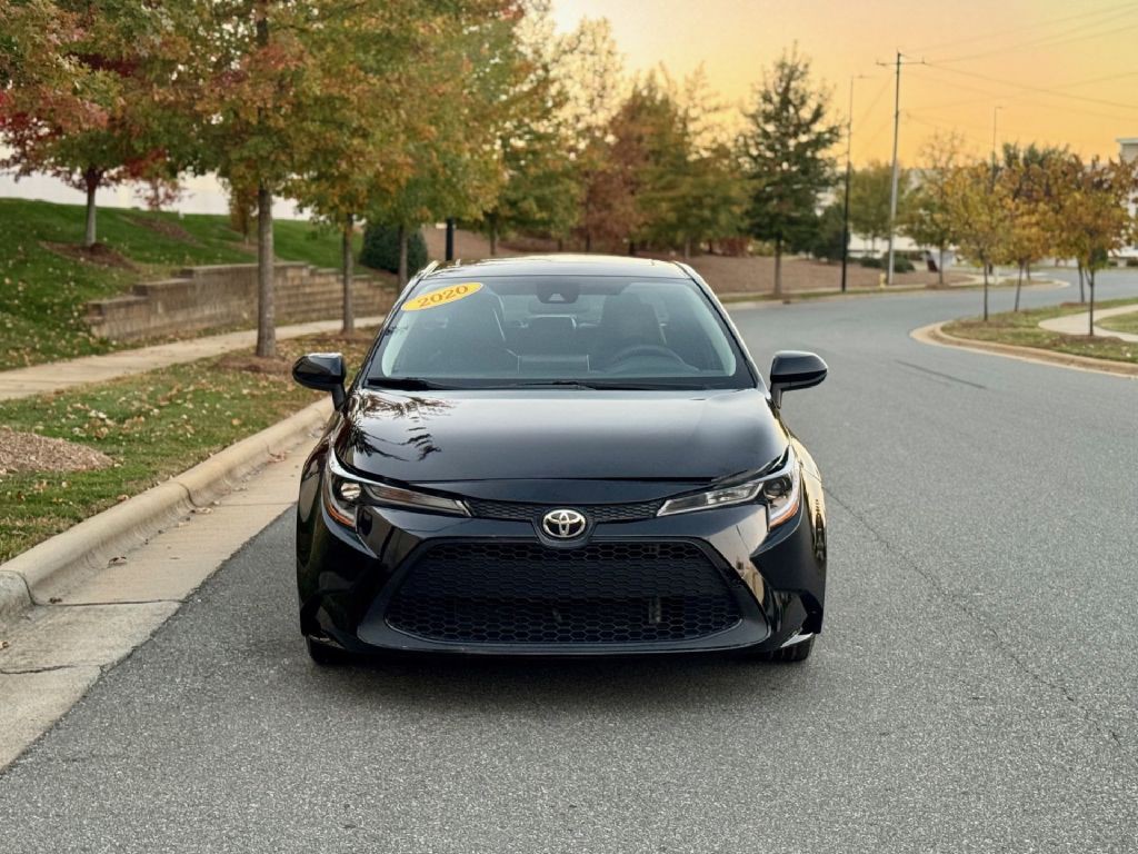 2020 Toyota Corolla Image 1