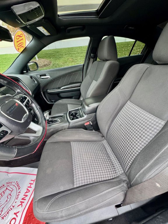 2018 Dodge Charger Image 10