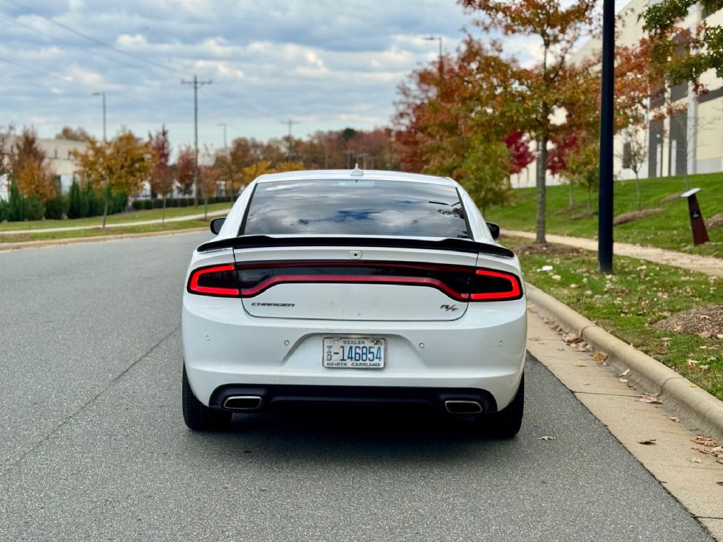 2018 Dodge Charger Image 13