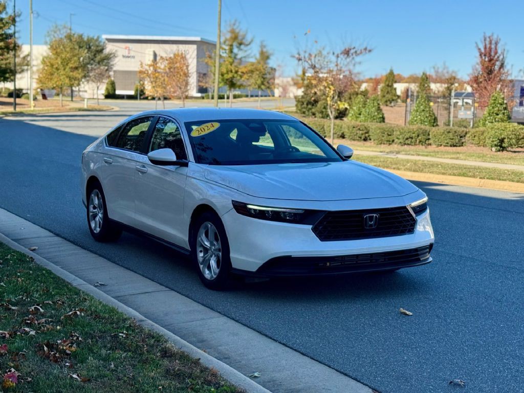 2024 Honda Accord Image 2