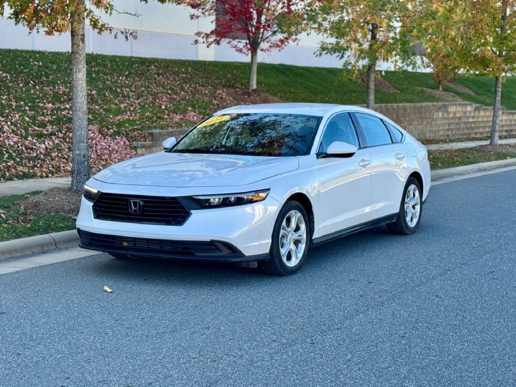 2024 Honda Accord Image 3