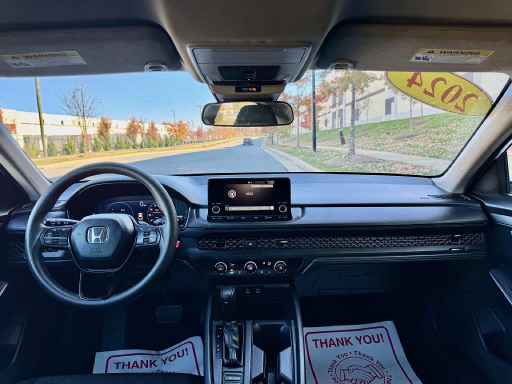 2024 Honda Accord Image 8