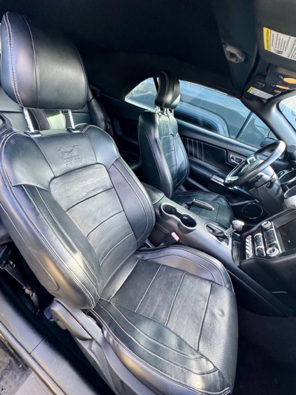 2015 Ford Mustang Image 5