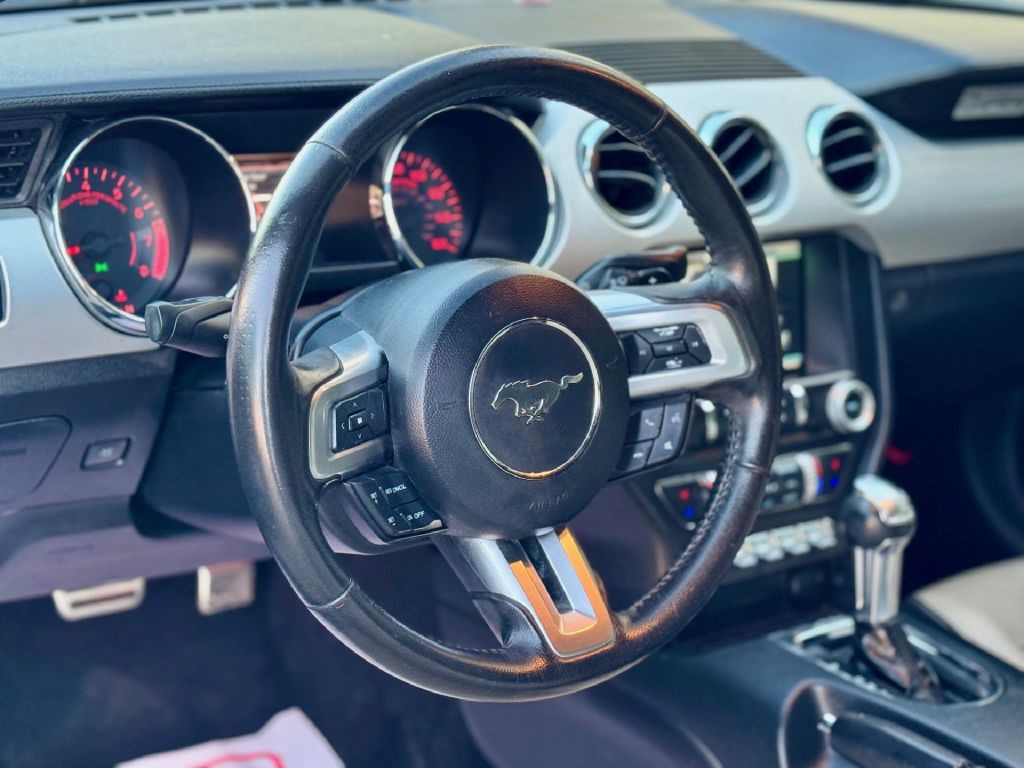 2015 Ford Mustang Image 7