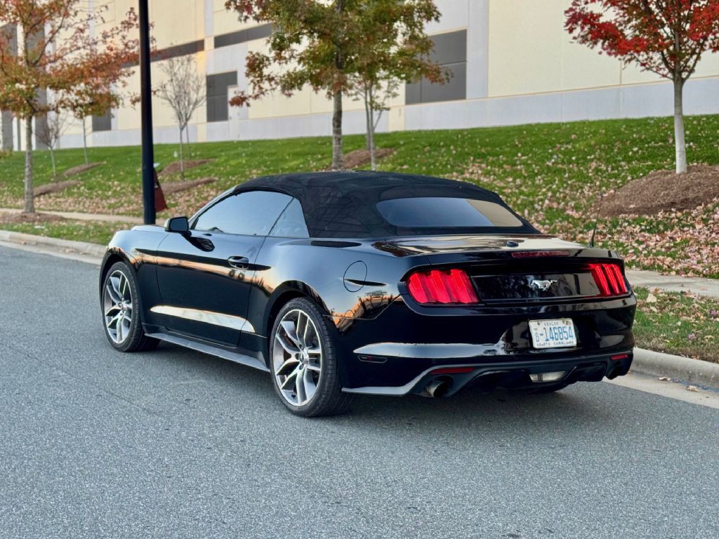 2015 Ford Mustang Image 8