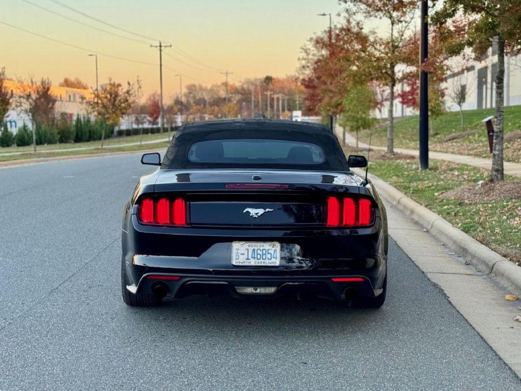 2015 Ford Mustang Image 9