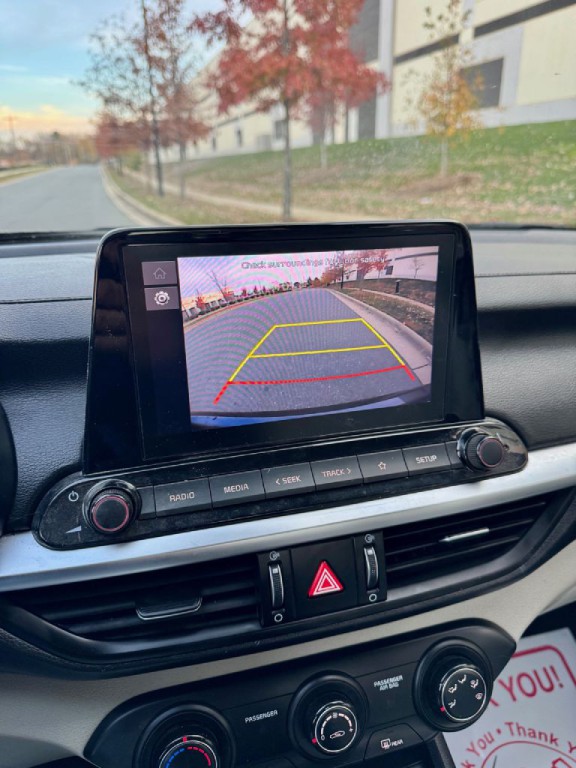 2023 Kia Forte Image 7