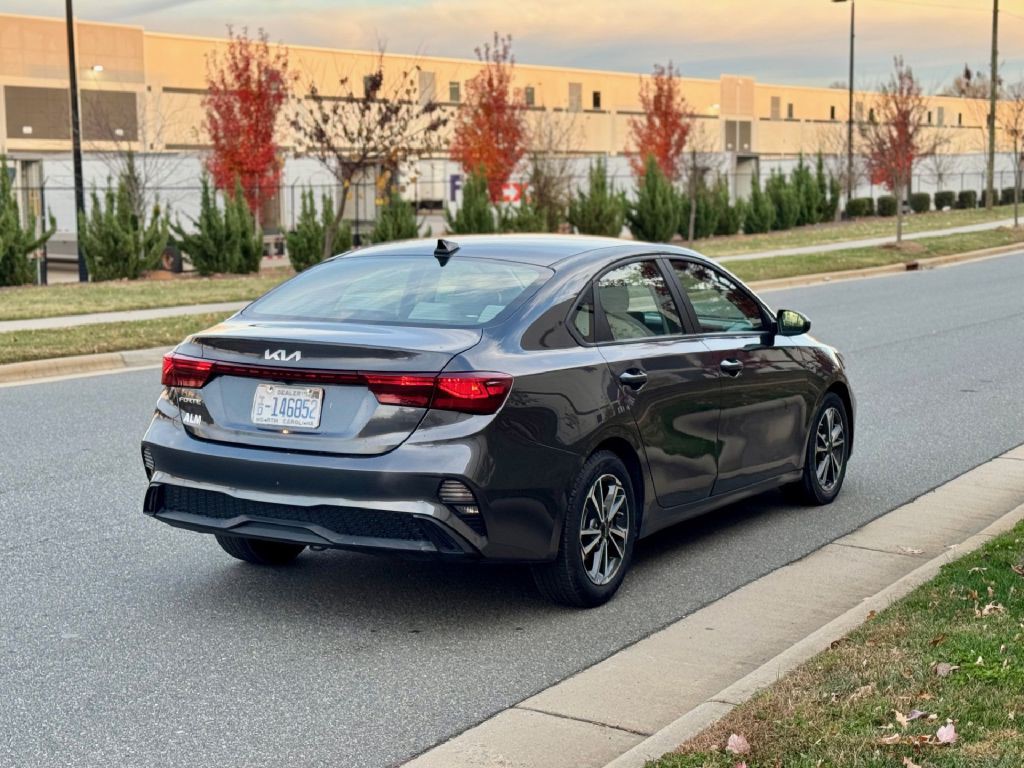 2023 Kia Forte Image 12