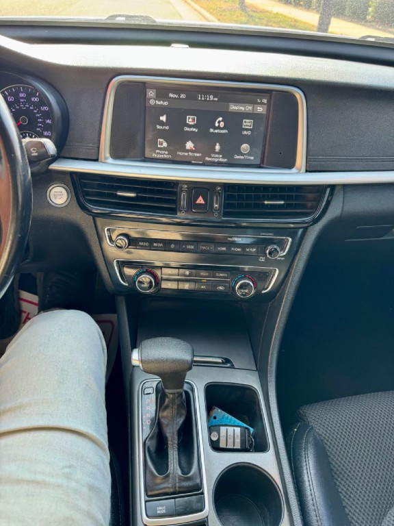 2019 Kia Optima Image 6