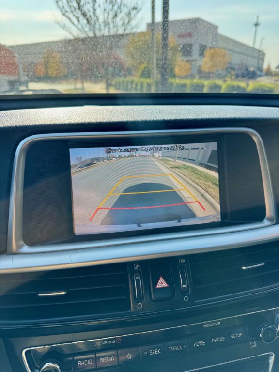 2019 Kia Optima Image 7