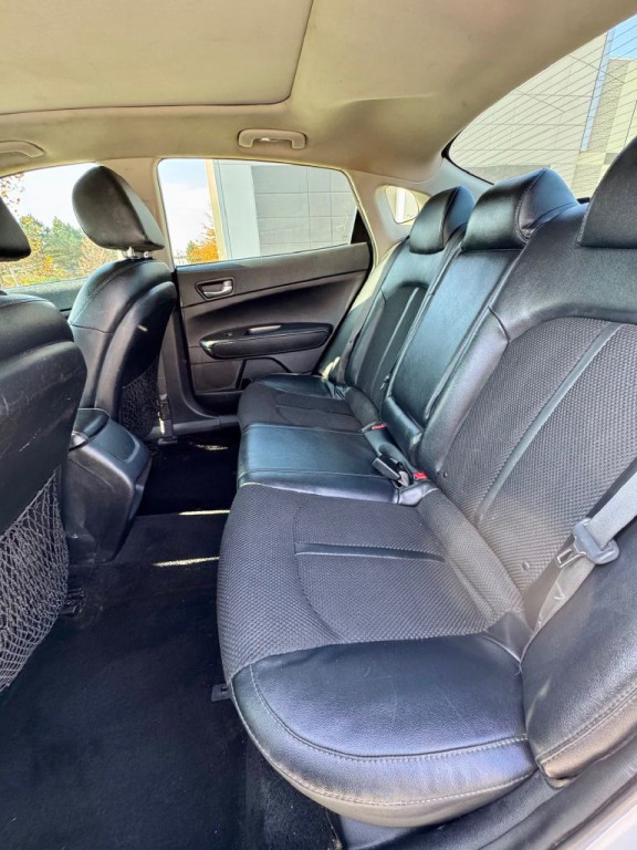 2019 Kia Optima Image 10