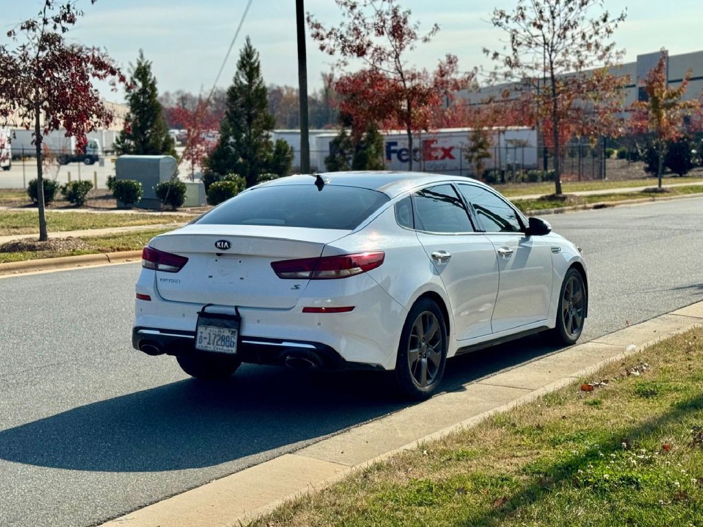 2019 Kia Optima Image 11