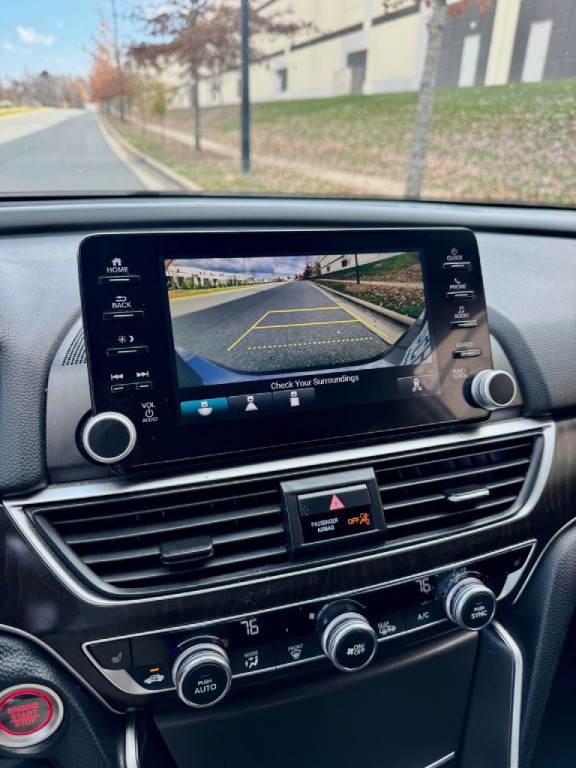 2019 Honda Accord Image 7