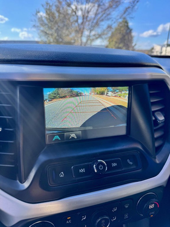 2019 GMC Acadia Image 7