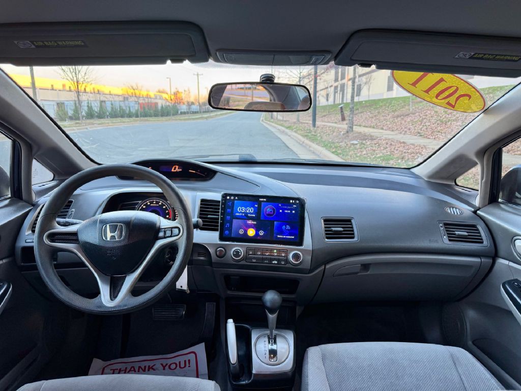 2011 Honda Civic Image 8