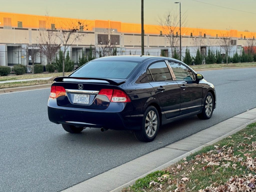 2011 Honda Civic Image 10