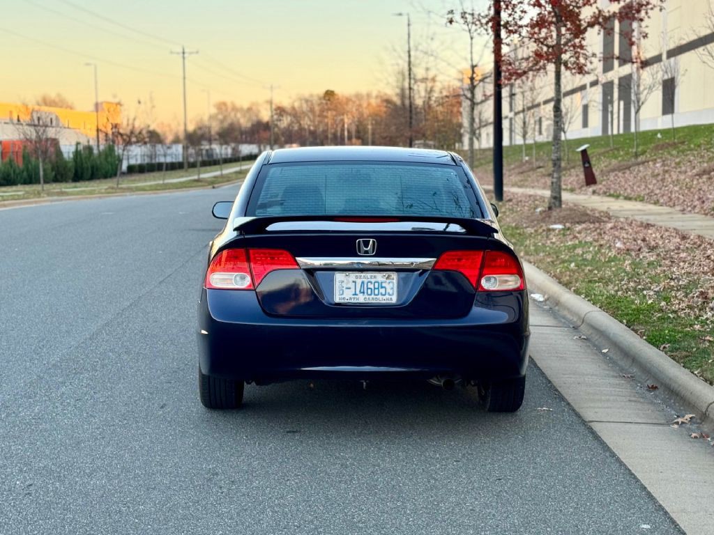 2011 Honda Civic Image 11