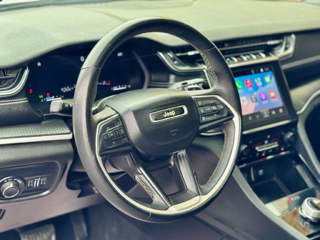 2023 Jeep Grand Cherokee Image 5