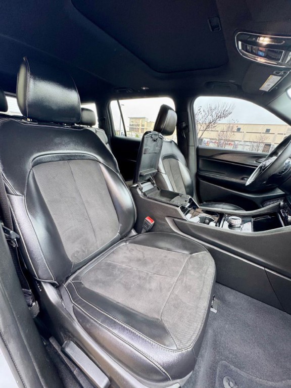 2023 Jeep Grand Cherokee Image 10