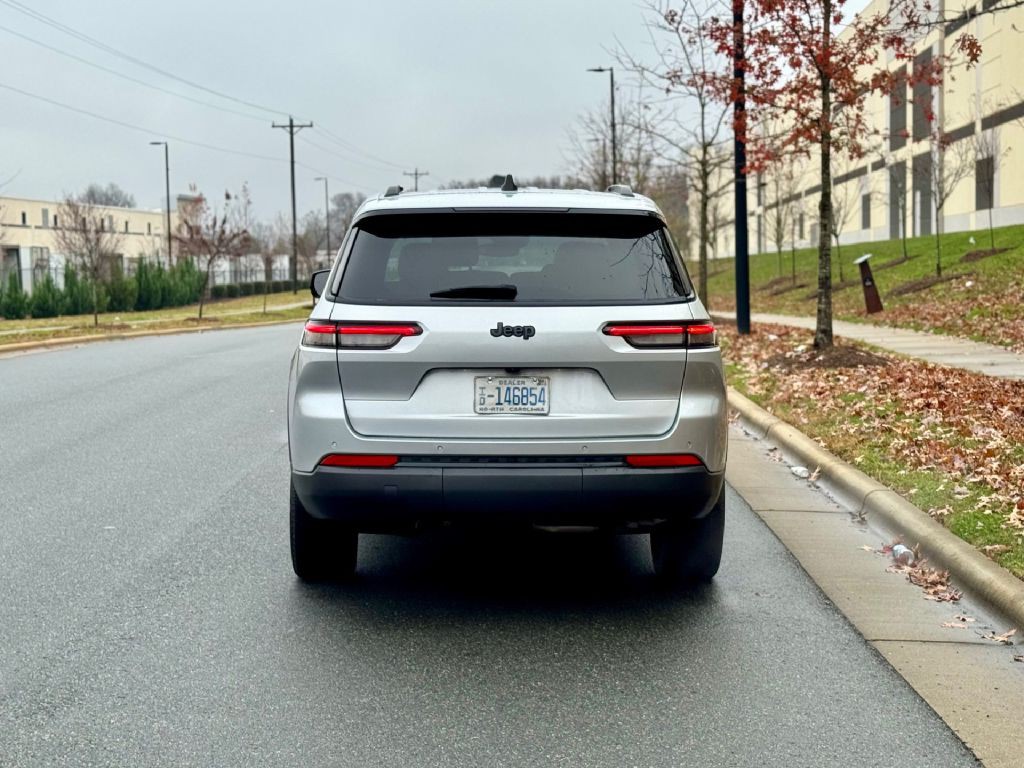 2023 Jeep Grand Cherokee Image 14