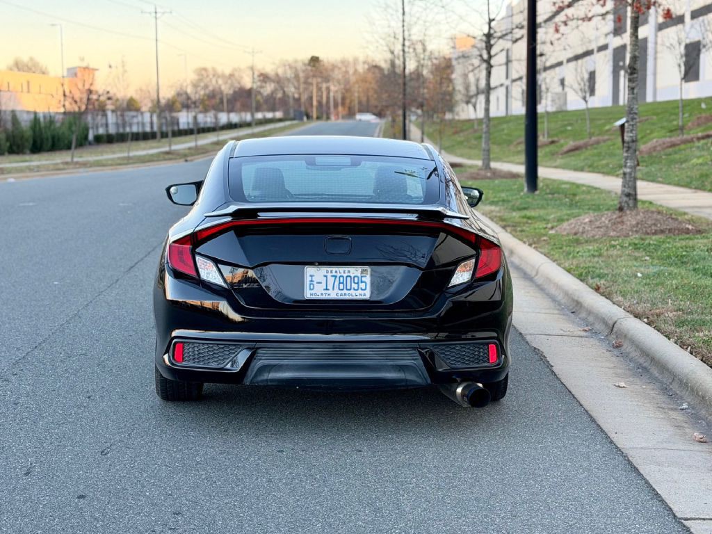2018 Honda Civic Image 11
