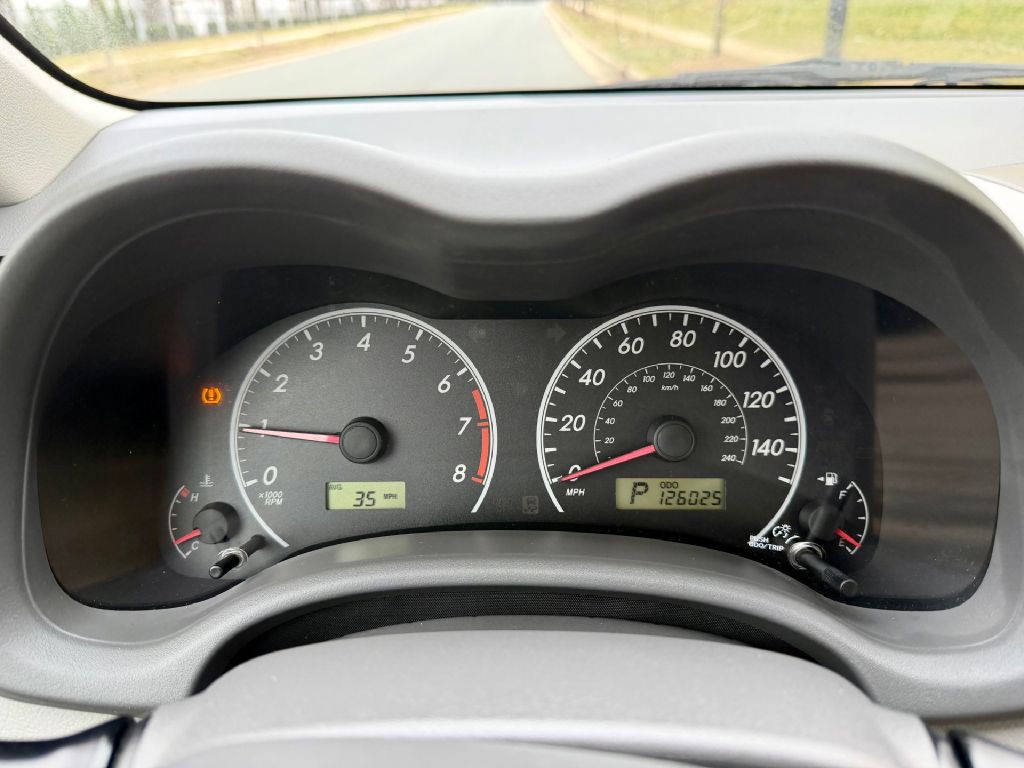 2010 Toyota Corolla Image 4