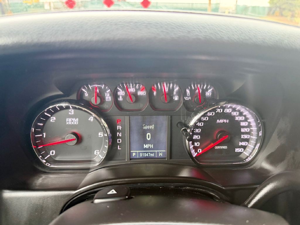 2017 Chevrolet Tahoe Image 4