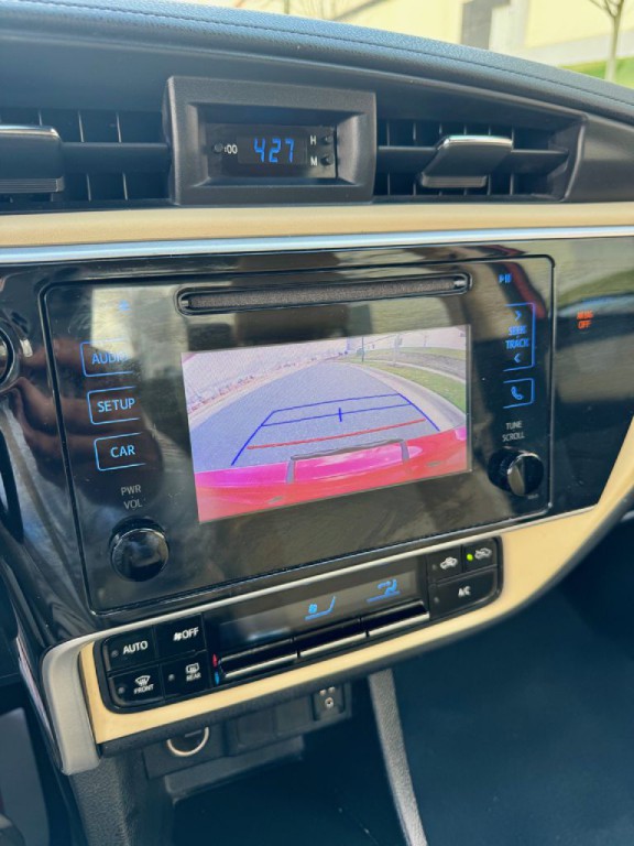 2018 Toyota Corolla Image 7