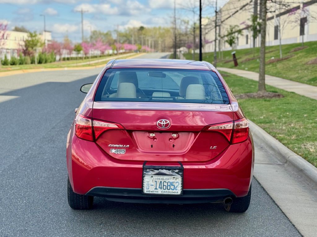 2018 Toyota Corolla Image 12