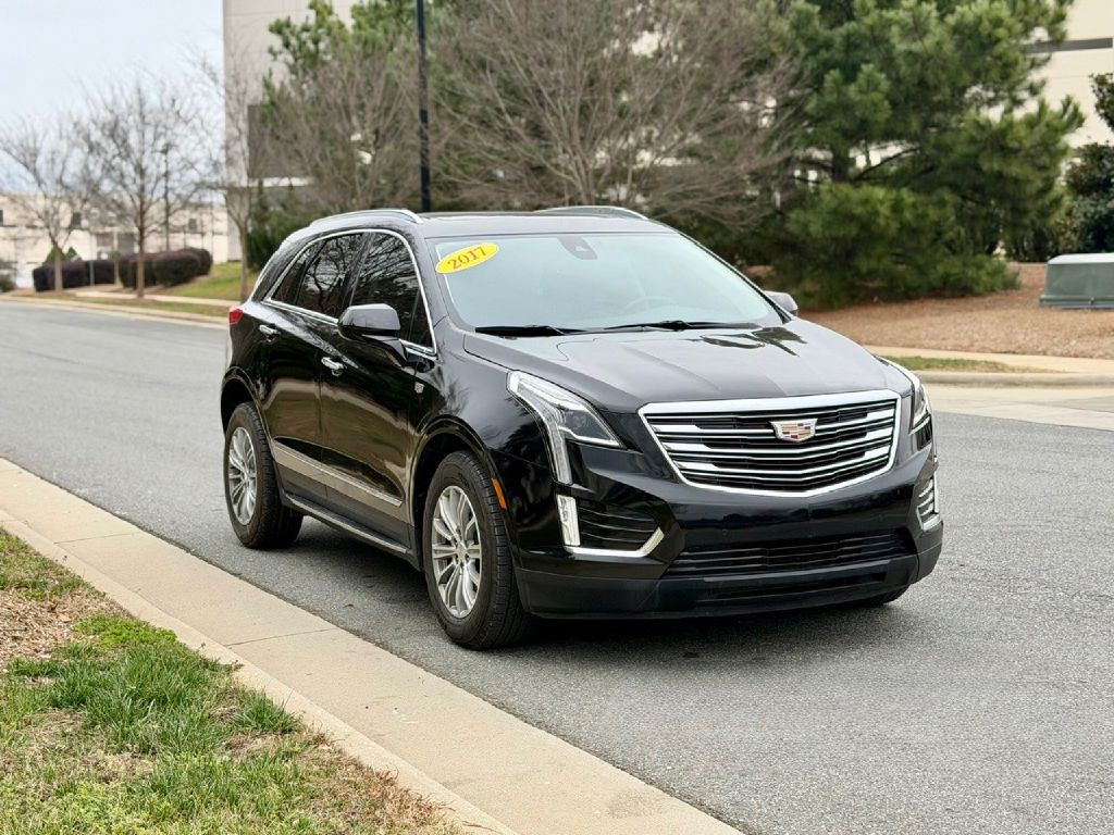 2017 Cadillac XT5 Image 2