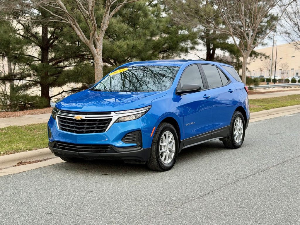 2024 Chevrolet Equinox Image 2