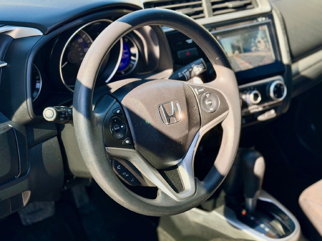 2015 Honda Fit Image 4