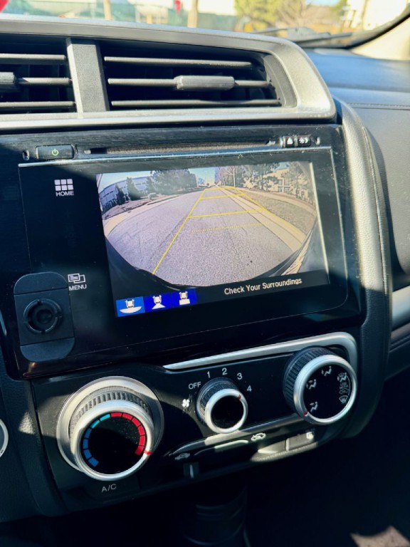 2015 Honda Fit Image 6