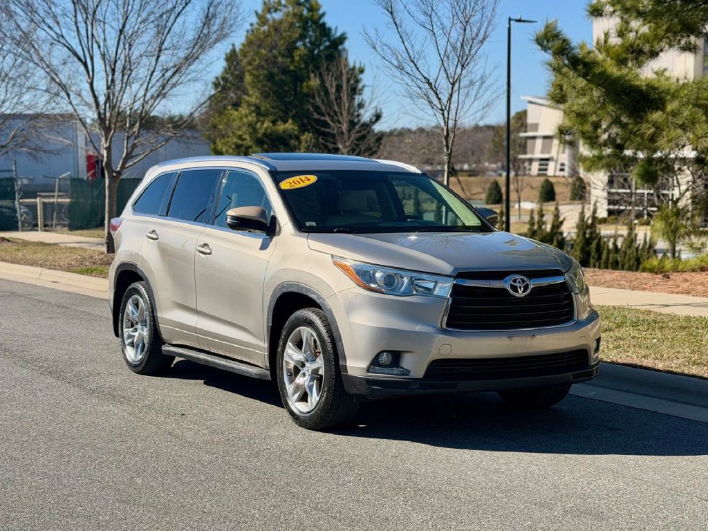 2014 Toyota Highlander Image 2