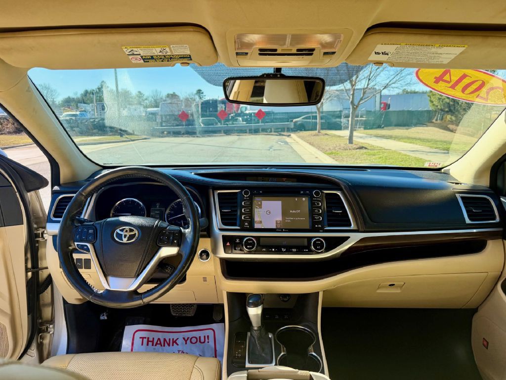 2014 Toyota Highlander Image 7